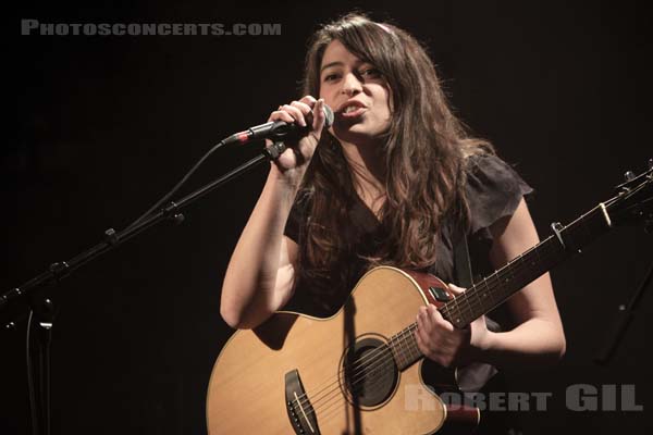 FANNY KRIEF - 2010-02-11 - PARIS - La Maroquinerie - 